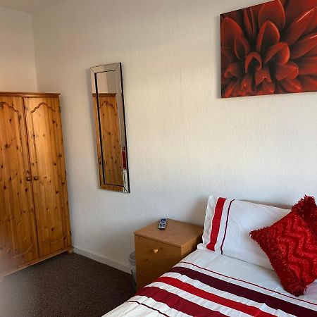 Starlight Self Service Accommodation Лий Екстериор снимка